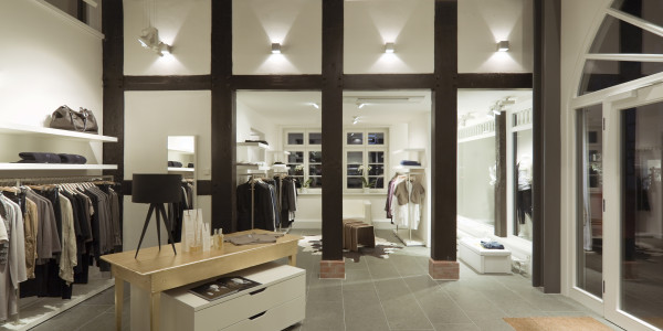 Reformas Integrales de Tiendas y Locales  Comerciales en Lleida · Diseño y Planificación de Espacios Comerciales